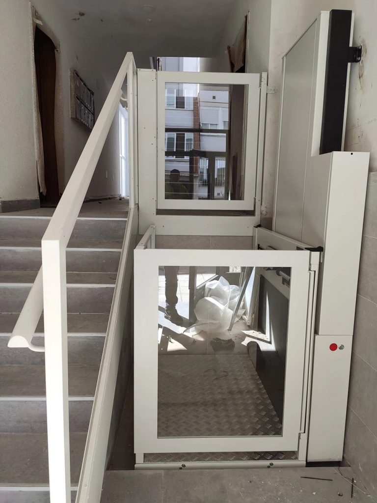 Elevador-vertical-escaleras-EVP-E (16)