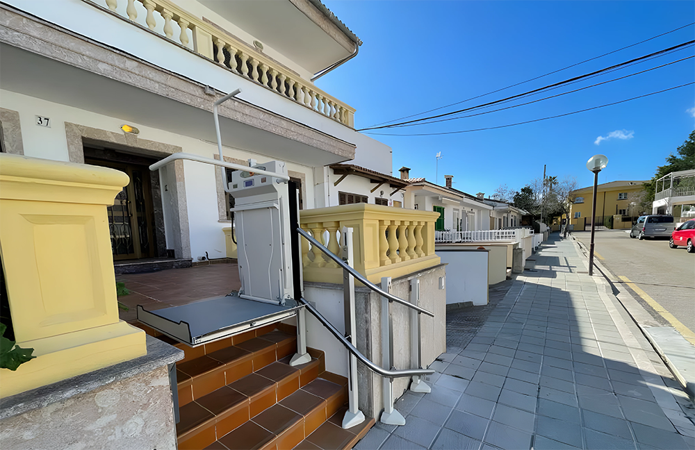 Plataforma elevadora escaleras PETR AR PORTADA 1