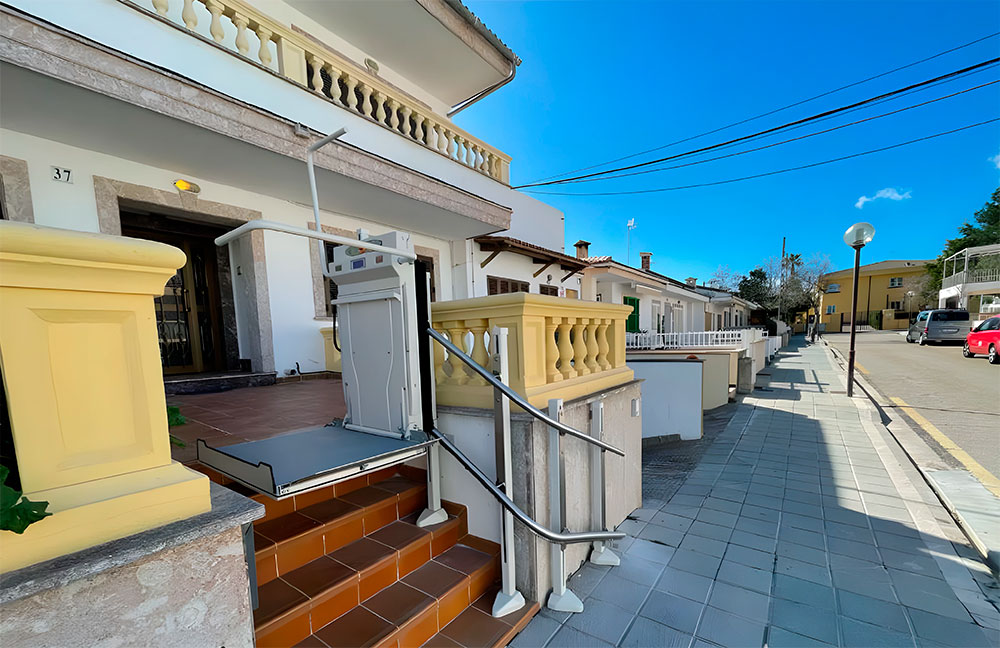 Plataforma salva escaleras PETC AR PORTADA 1