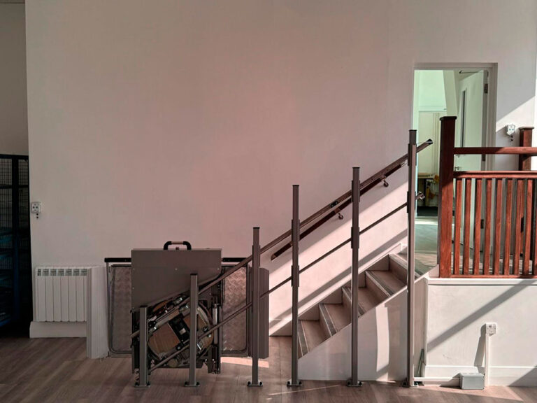 Plataforma-salvaescaleras-PETR-N (3)