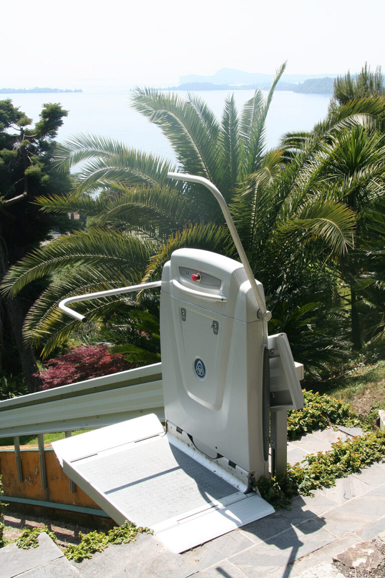 Plataforma-salvaescaleras-exterior-PETC-SU (2)