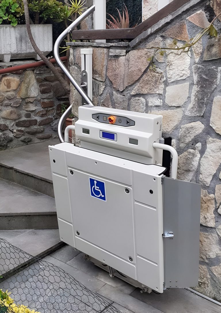 Salva-escaleras-exterior-PETR-AR (8)