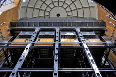 normativa montacargas actual