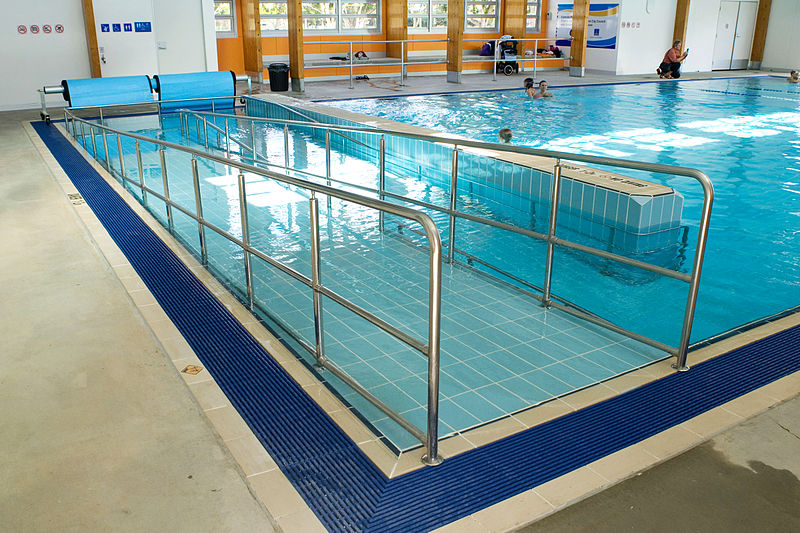 piscina adaptada minusvalidos